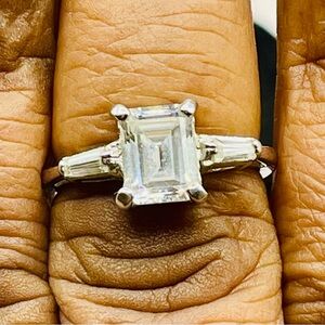 Elegant Emerald Cut 3 Stone cubic zirconia  Silver Tone Ring size 6 1/2